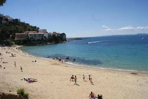 Agi Marina Apartments Ρόζες