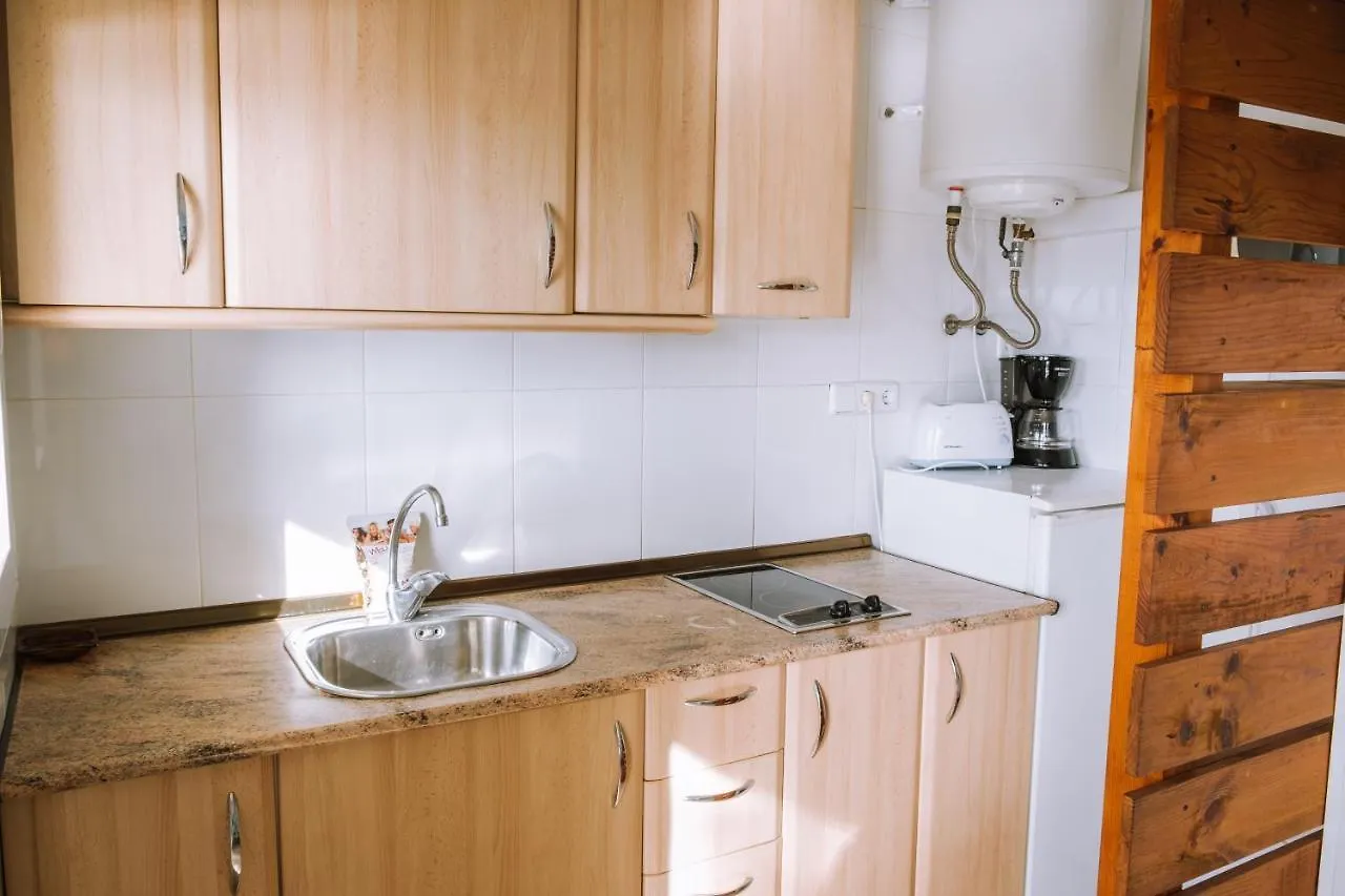 Agi Marina Apartments Ρόζες